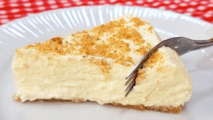 🍮 Бананов сладкиш с извара (без печене и без захар)